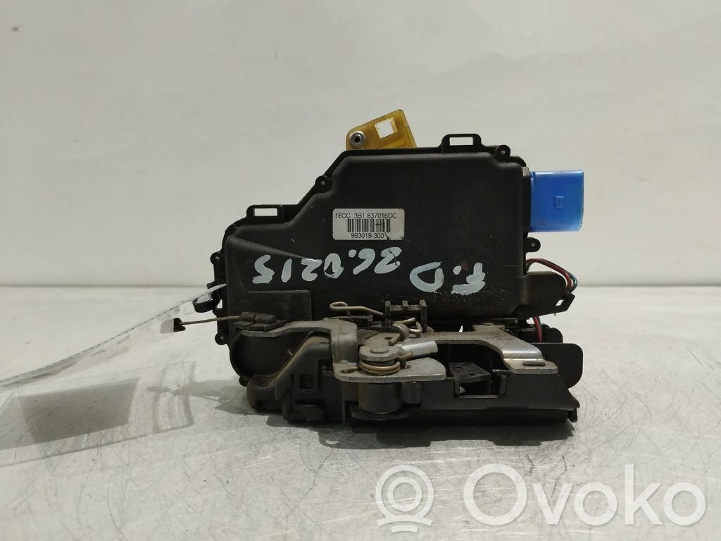 Volkswagen Polo IV 9N3 Încuietoare ușă față 