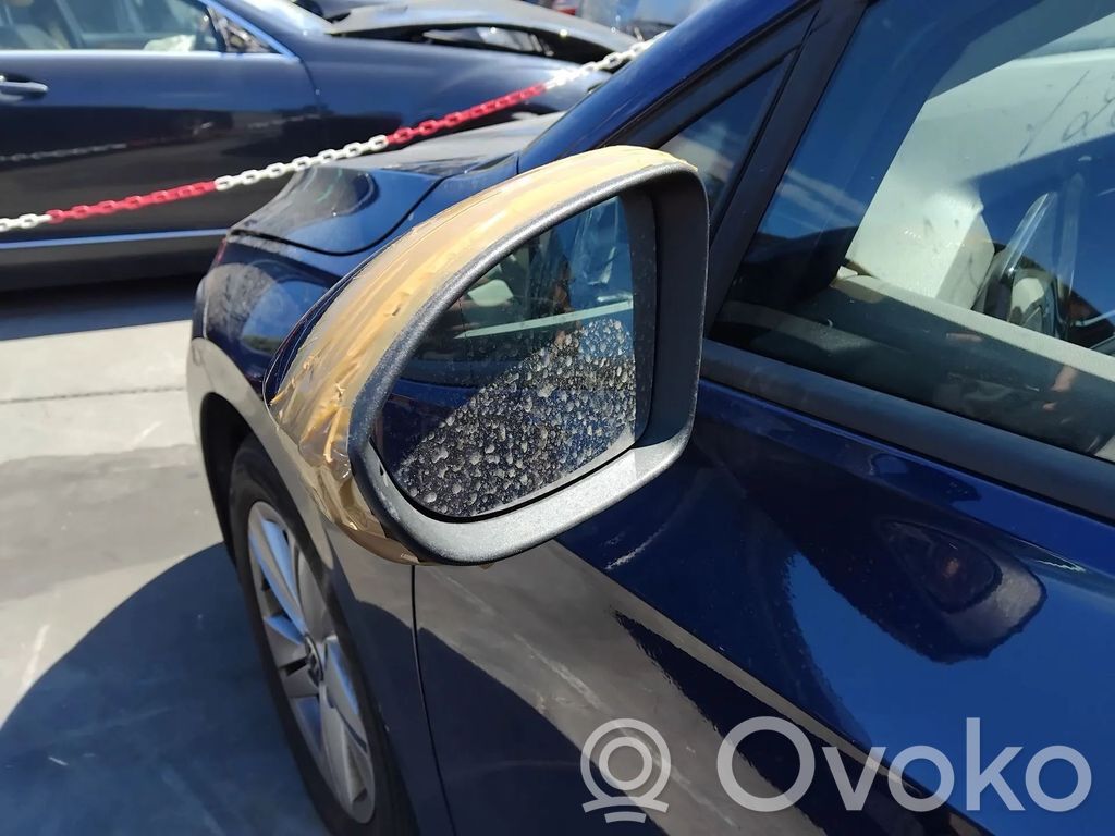 Volkswagen Golf VIII Rétroviseur électrique de porte avant