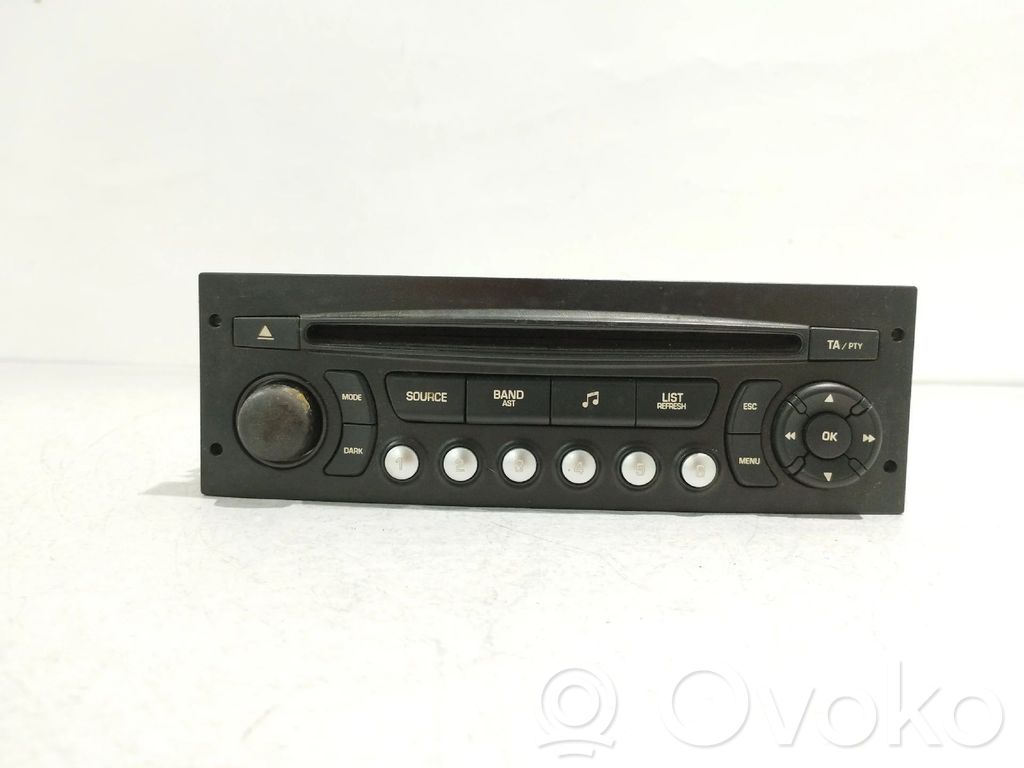 Panel / Radioodtwarzacz CD/DVD/GPS   96750215XT