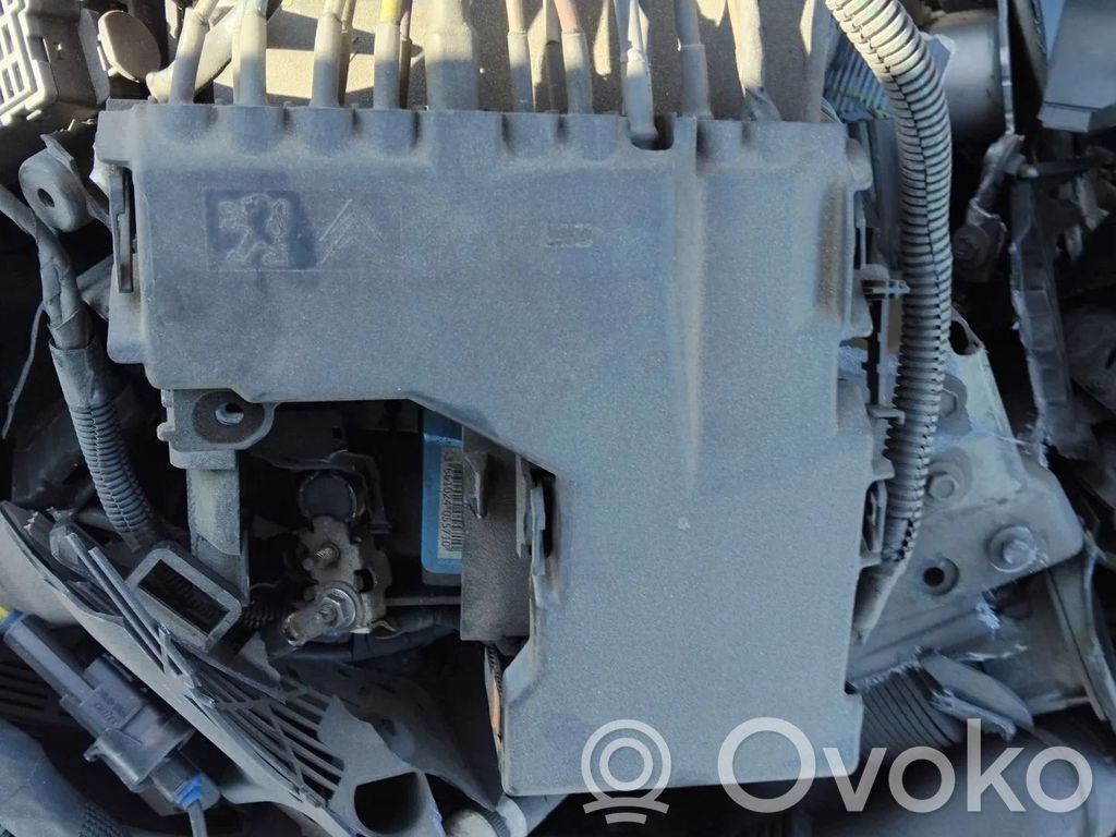 Peugeot 508 Relais de batterie fusible