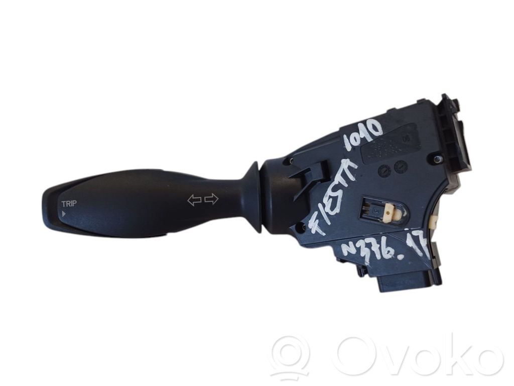 Ford Fiesta Commodo, commande essuie-glace/phare 