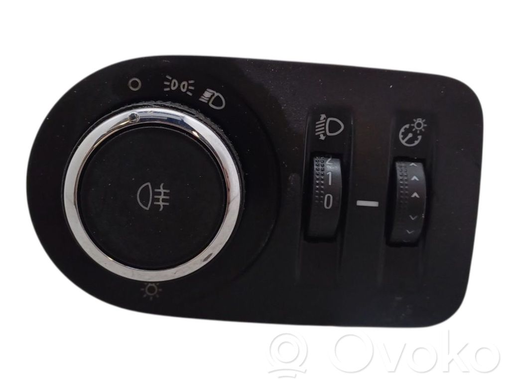 Opel Corsa E Light switch 