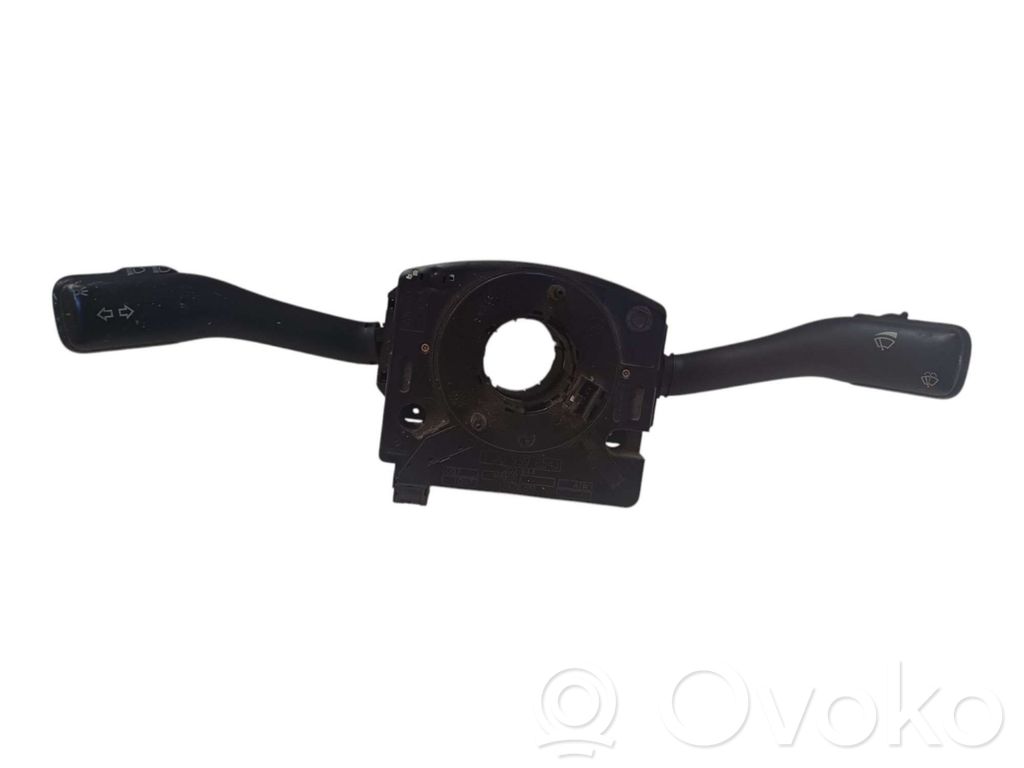 Audi TT Mk1 Interruptor/palanca de limpiador de luz de giro 