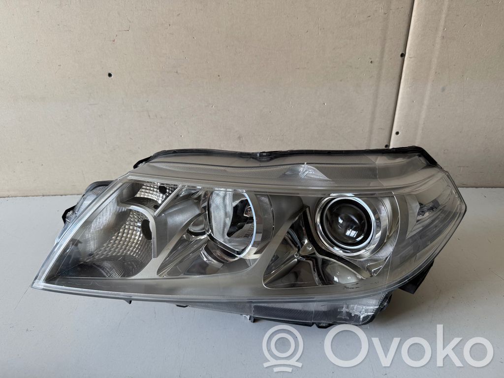 Suzuki Vitara (LY) Lampa przednia 