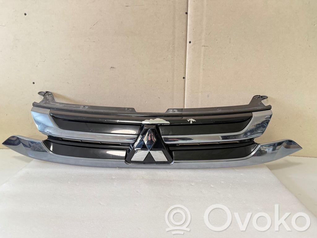Mitsubishi Outlander Etusäleikkö 