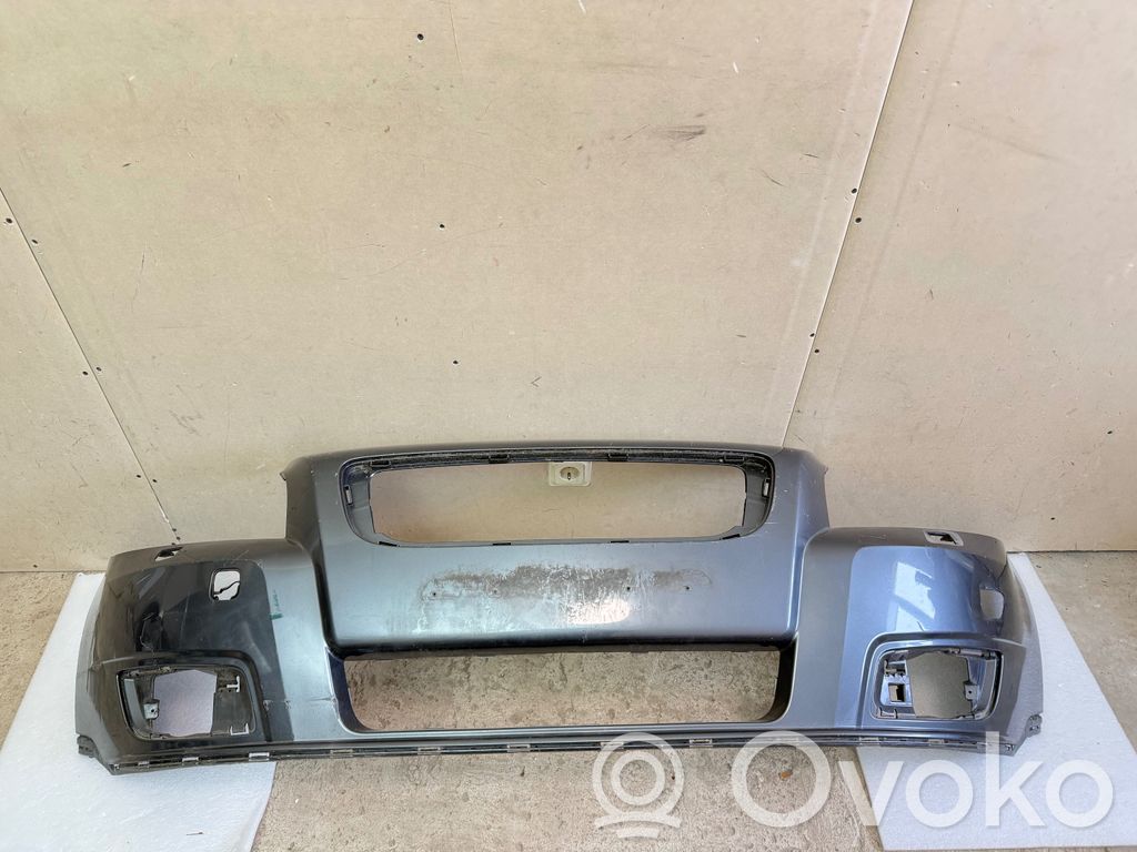 Volvo V50 Передний бампер 