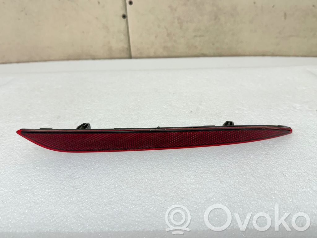 Tesla Model 3 Galinis atšvaitas 