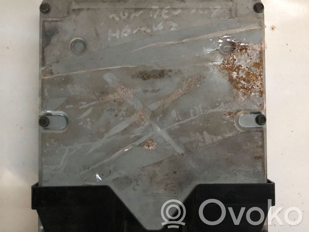 Unidad de control/módulo del motor   12A650,F1F112A650RC,F1F112B684AD