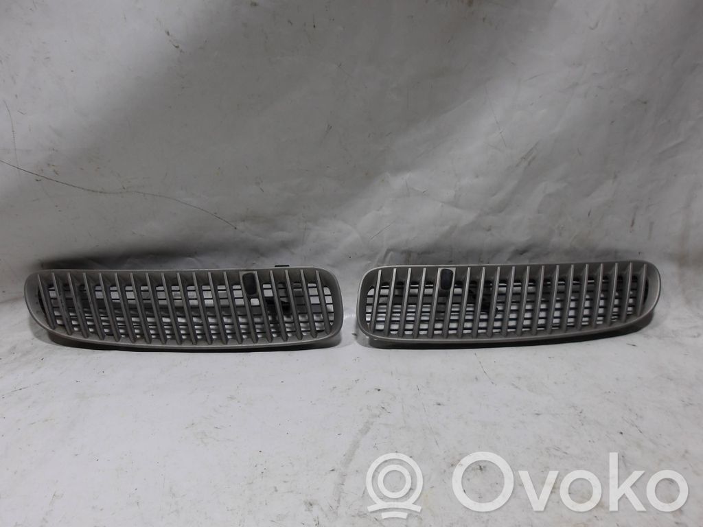 BMW X5 E53 Griglia vano motore/cofano 