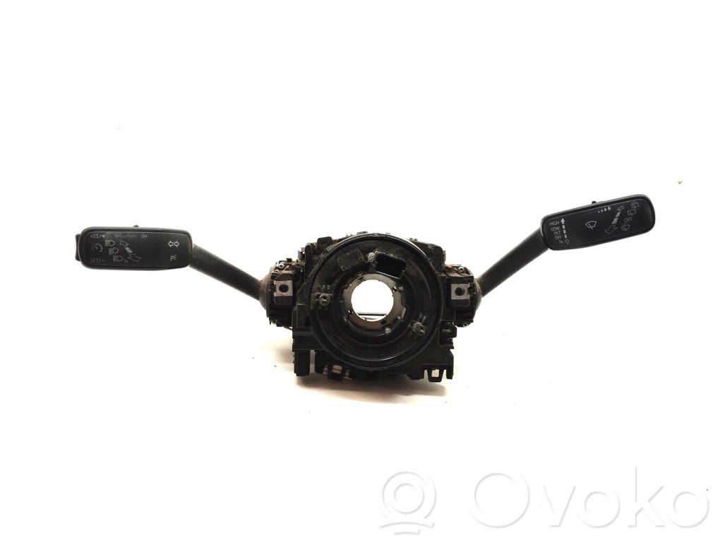 Interruptor de control multifunción   5Q0953507AC