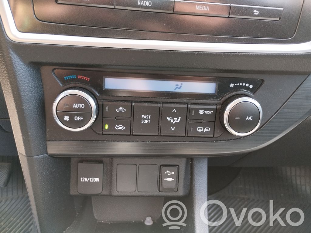 Toyota Auris E180 Climate control unit 