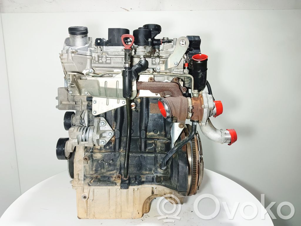 Mitsubishi Colt Двигатель 