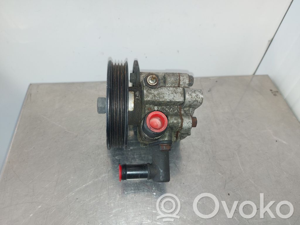 Ohjaustehostimen pumppu   95949749