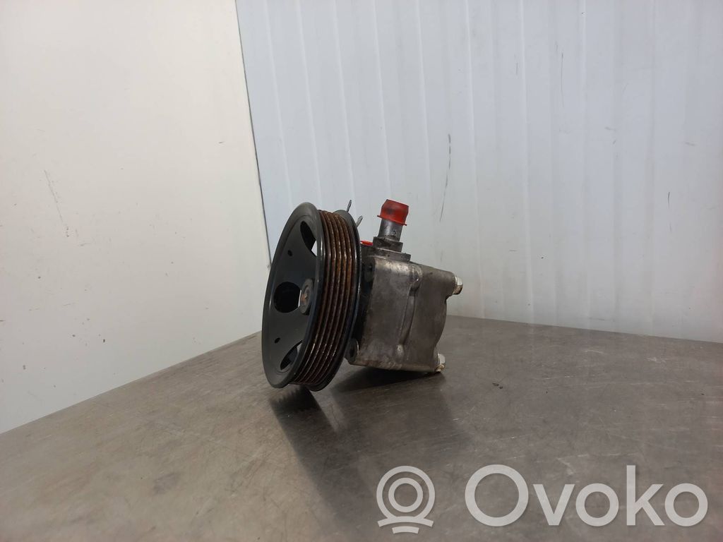 Ohjaustehostimen pumppu   9485904