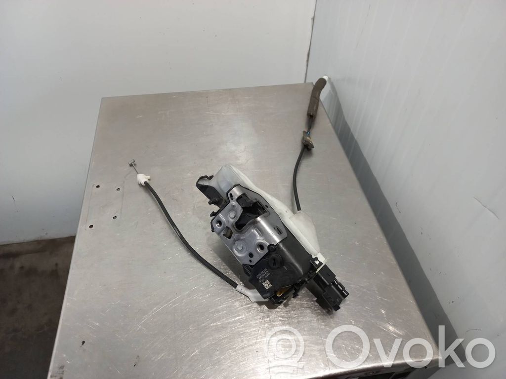 Citroen C3 Front door lock 