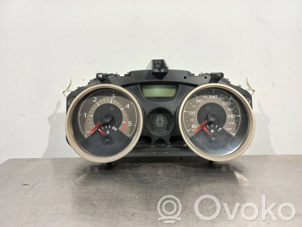 Renault Megane II Speedometer (instrument cluster) 
