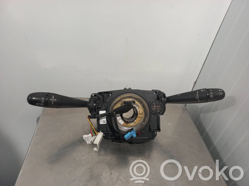 Multifunctional control switch/knob   96759258XT