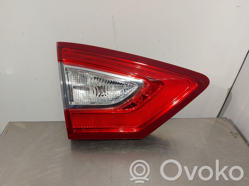Ford Mondeo MK IV Luci posteriori del portellone del bagagliaio 
