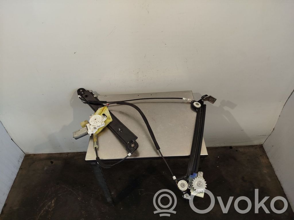 Front door electric window regulator   6978846