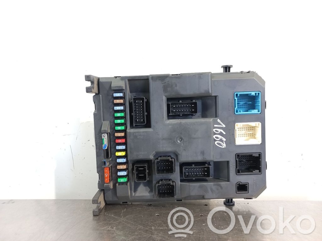 Citroen C3 Saugiklių blokas 