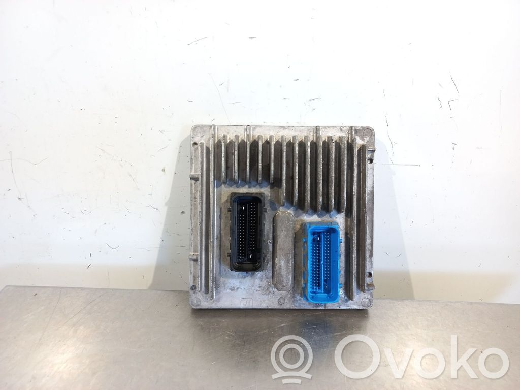 Opel Corsa E Engine control unit/module 
