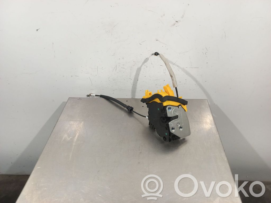 KIA Ceed Etuoven lukko 