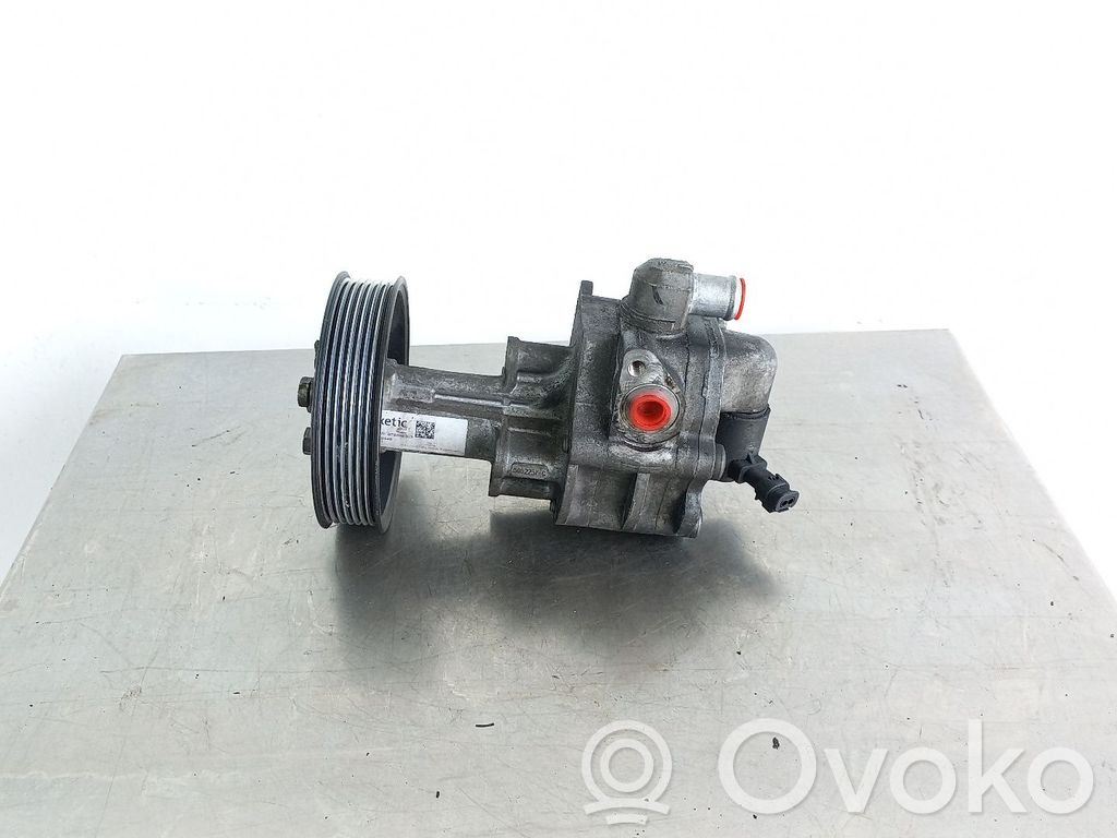 BMW X6 E71 Ohjaustehostimen pumppu 