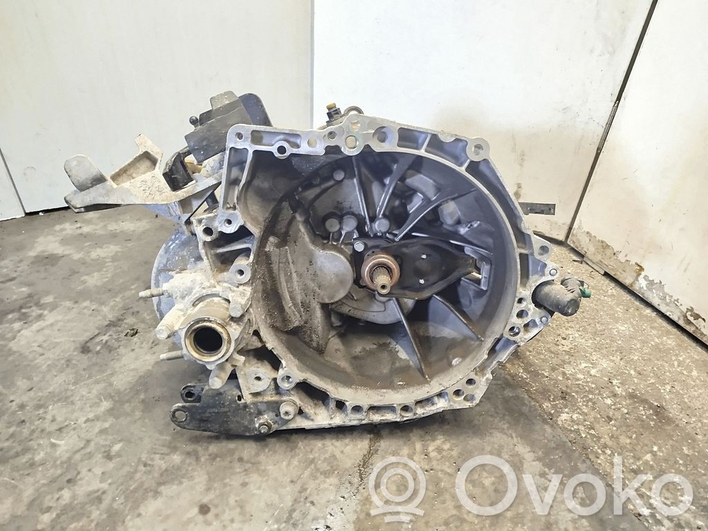 Opel Corsa F Scatola del cambio manuale a 5 velocità 