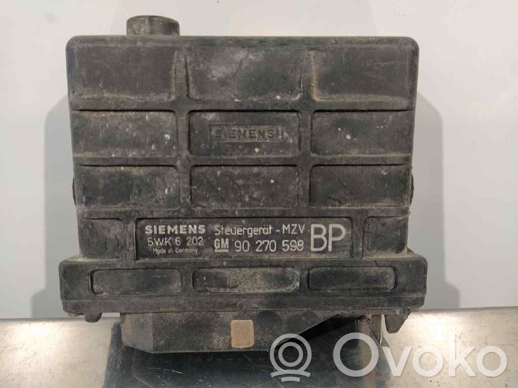 Opel Kadett E Engine control unit/module 