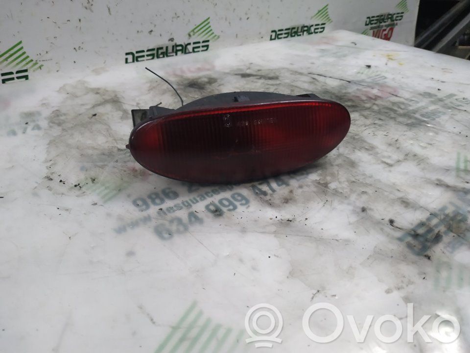 Peugeot 206 Third/center stoplight 