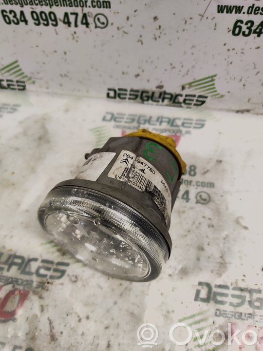 Feu antibrouillard avant   9648947780,308800