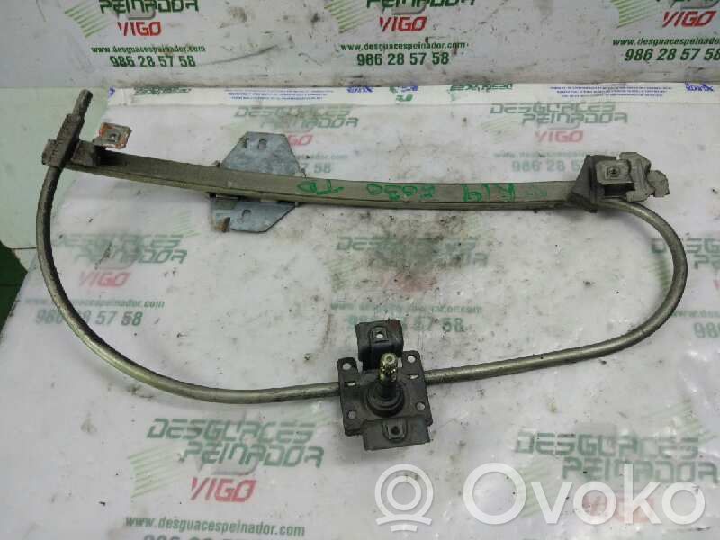 Renault 19 Geam lateral spate 
