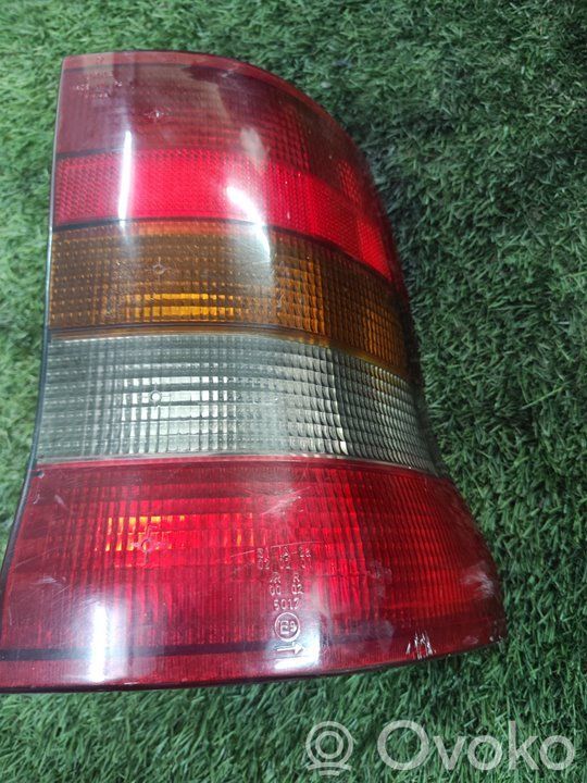 Opel Astra F Lampă spate în caroserie 