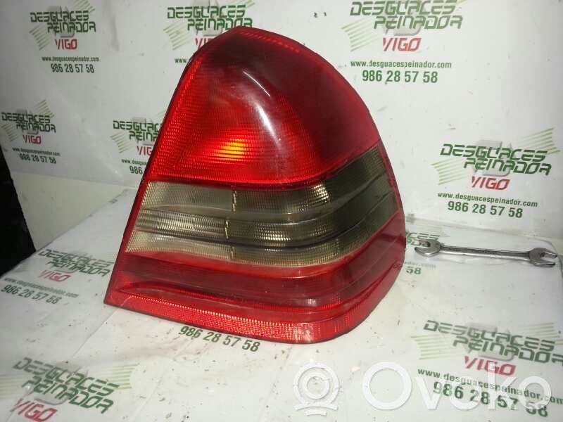Mercedes-Benz C W202 Lampă spate în caroserie 