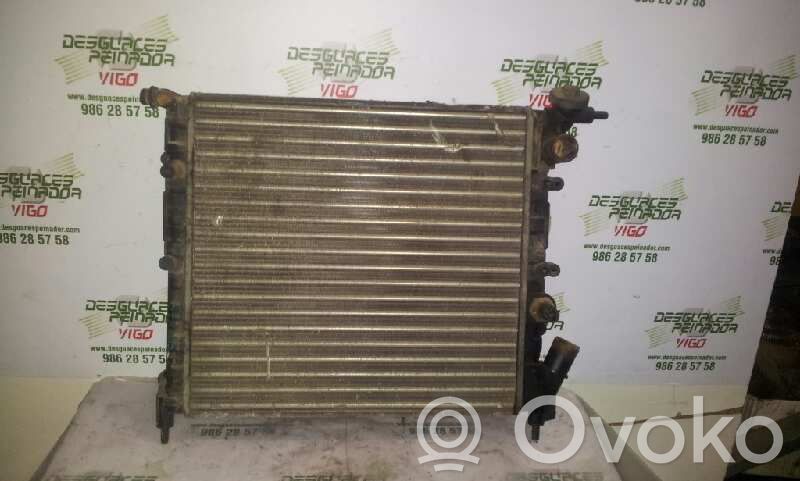 Renault Clio I Dzesēšanas šķidruma radiators 
