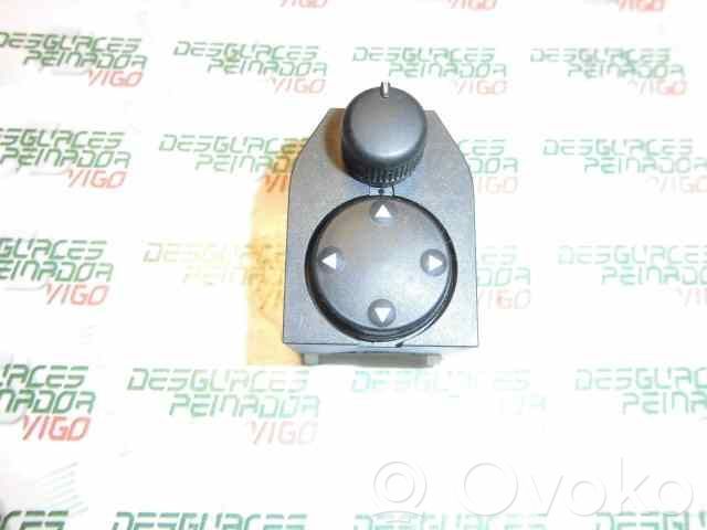 Audi A8 S8 D2 4D Otros del panel de instrumentos 