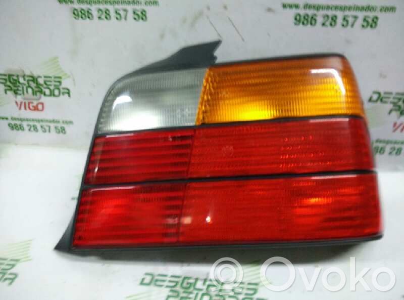 Rear/tail lights   55127,28550