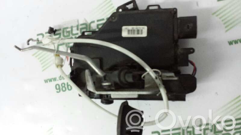 Audi A4 S4 B6 8E 8H Front door lock (next to the handle) 