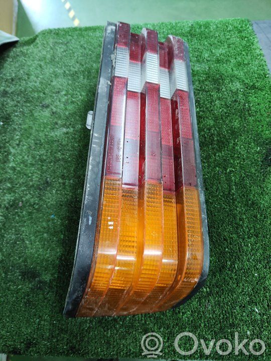 Mercedes-Benz 190 W201 Lampa tylna 