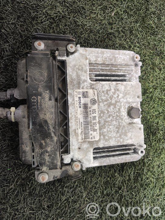 Volkswagen Golf V Variklio valdymo blokas 