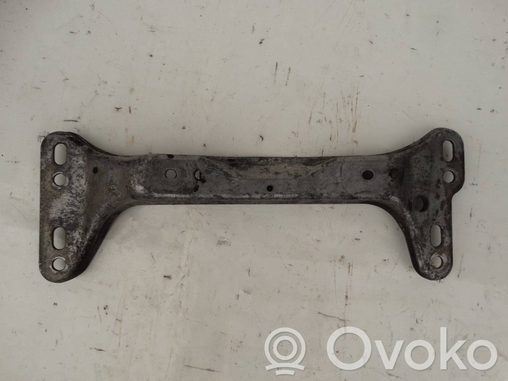 Gearbox mounting bracket   1136498