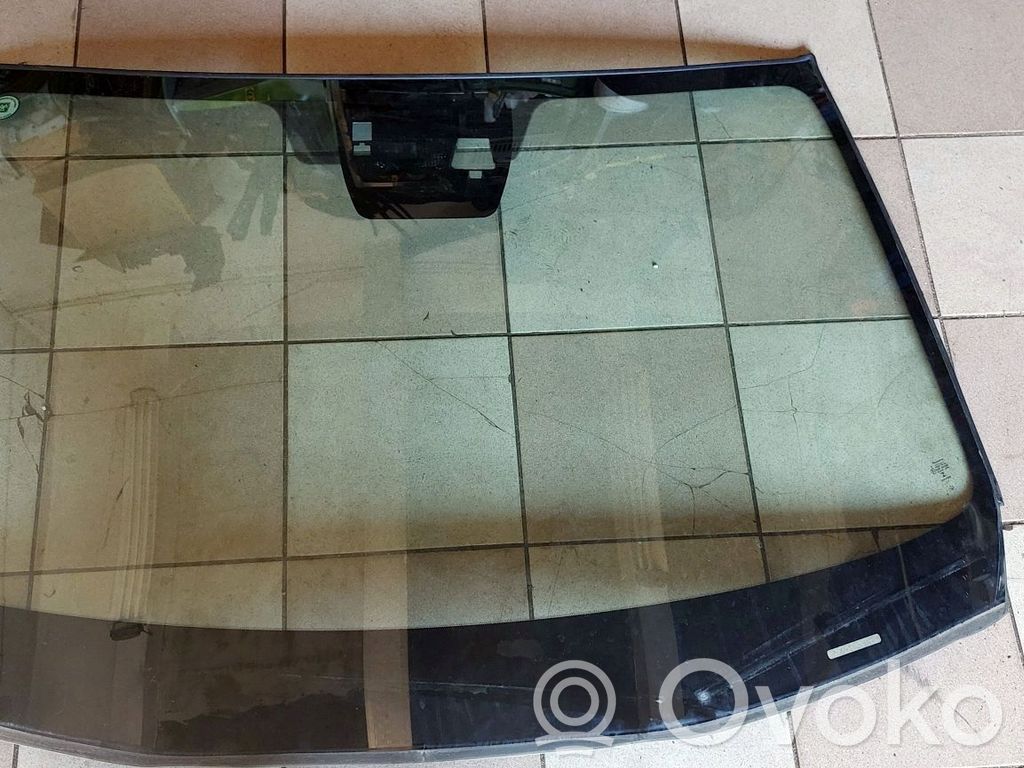 Front windscreen/windshield window   MAZDACX5