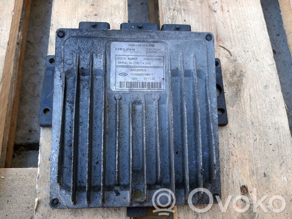 Renault Thalia I Engine control unit/module 
