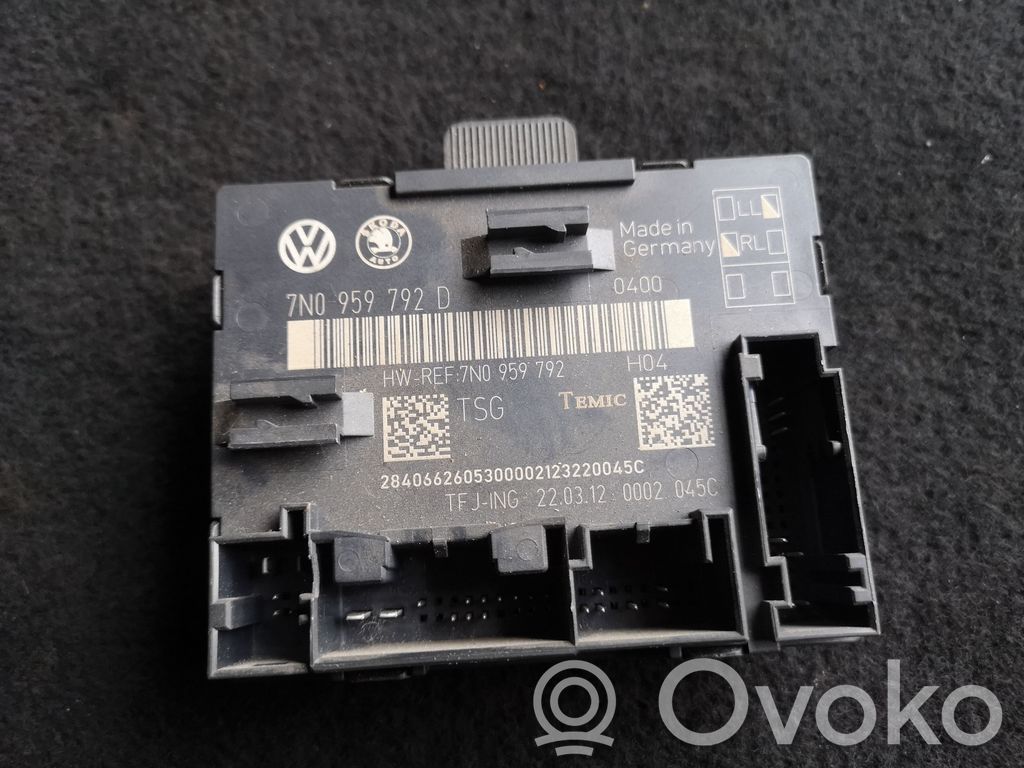 Skoda Yeti (5L) Door control unit/module 
