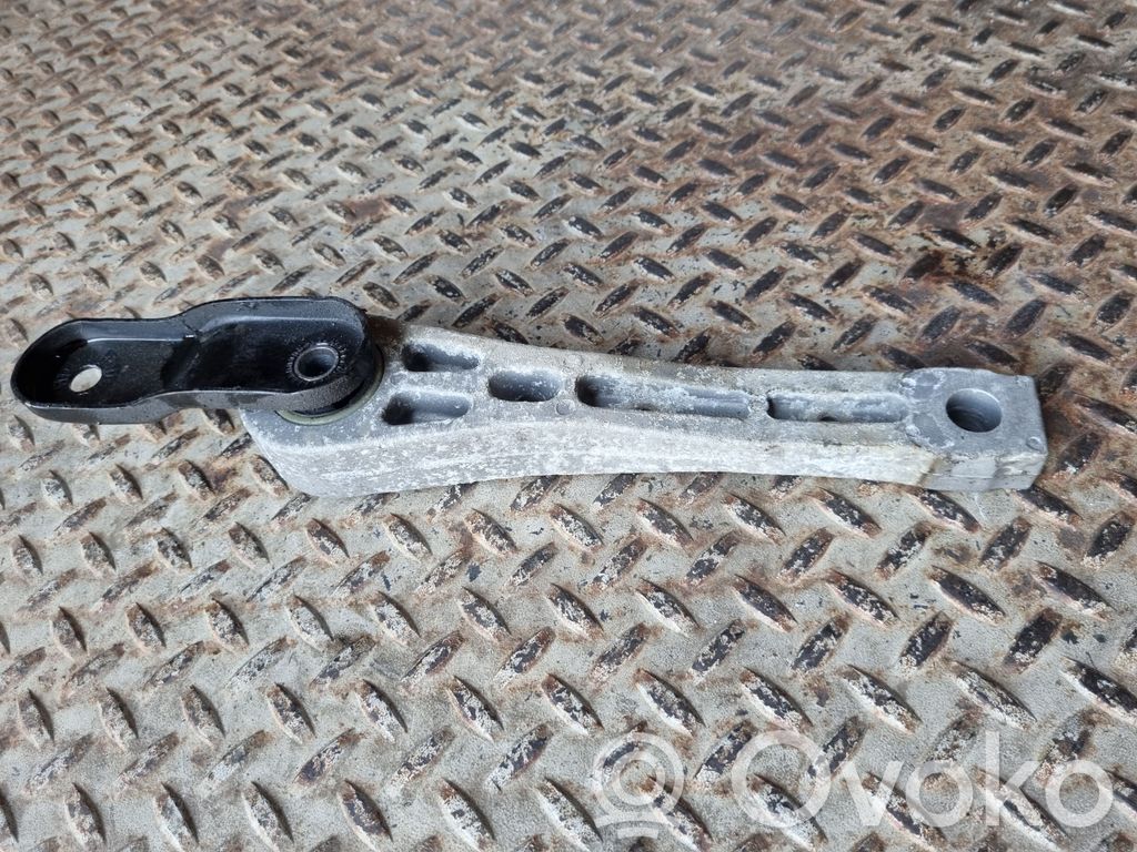 Volkswagen Tiguan Gearbox mounting bracket 