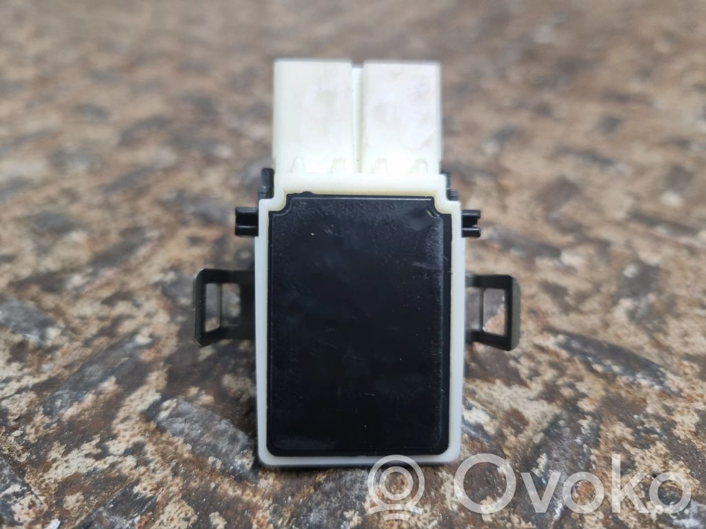 Ford Escape IV Rain sensor 