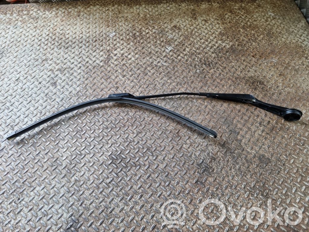 Ford Focus Windshield/front glass wiper blade 
