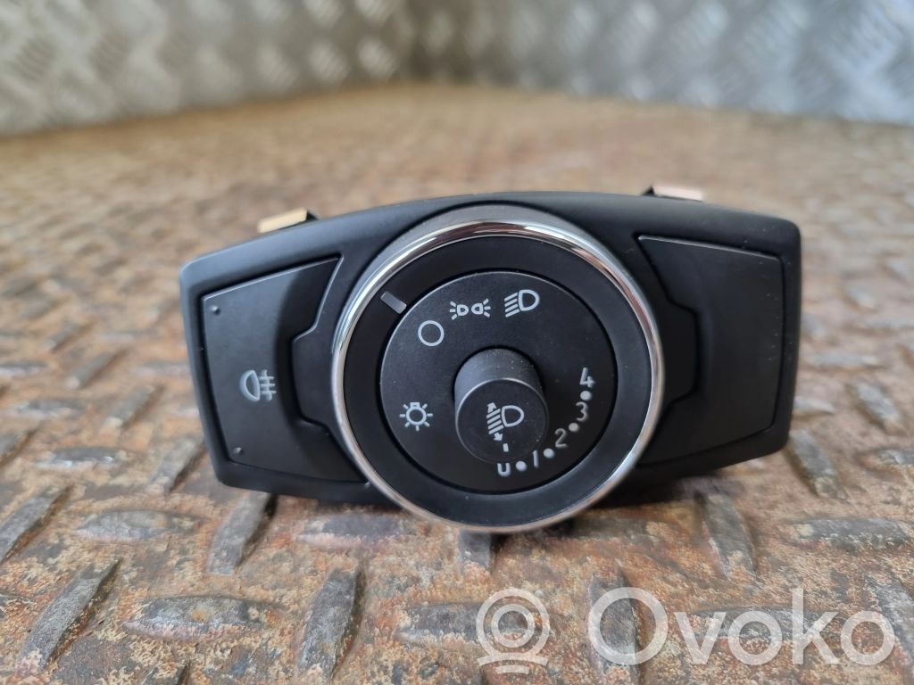 Ford Focus Light switch 