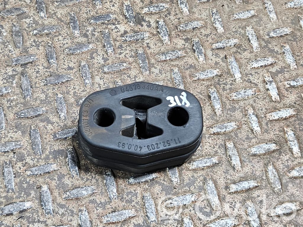 Muffler mount bracket/holder   04578340AA
