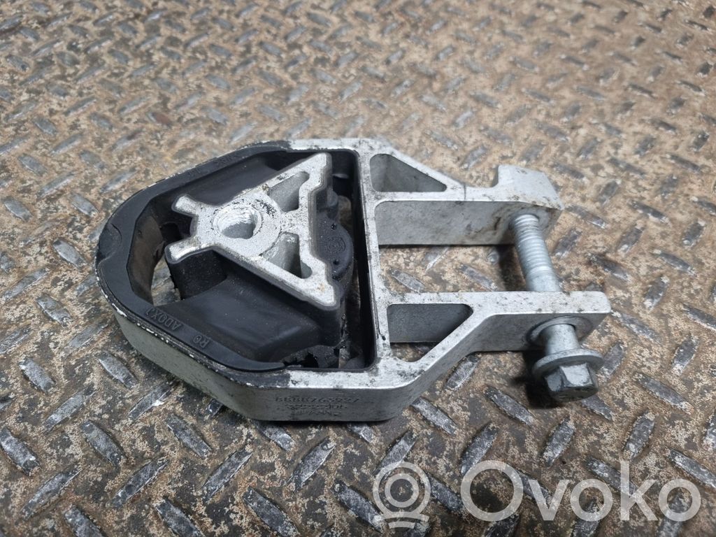 Volvo XC40 Gearbox mount 